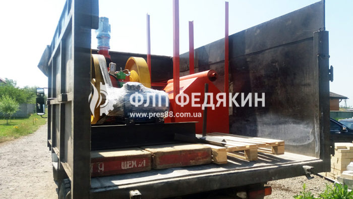 Пресс для брикетов - Отгрузка - Терноватое - Фотоотчет